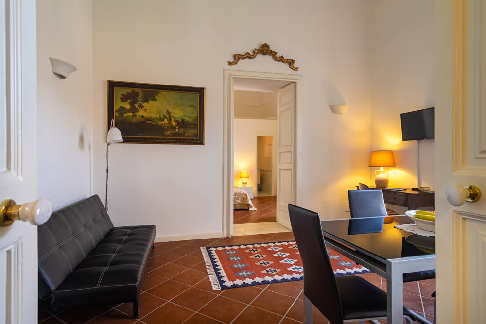 arcadia-luxury-suites-appartamento-cortile (3)