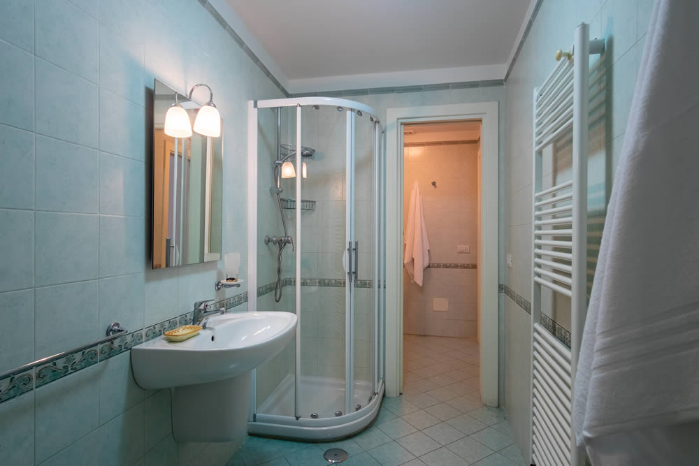 arcadia-luxury-suites-appartamento-cortile (9)