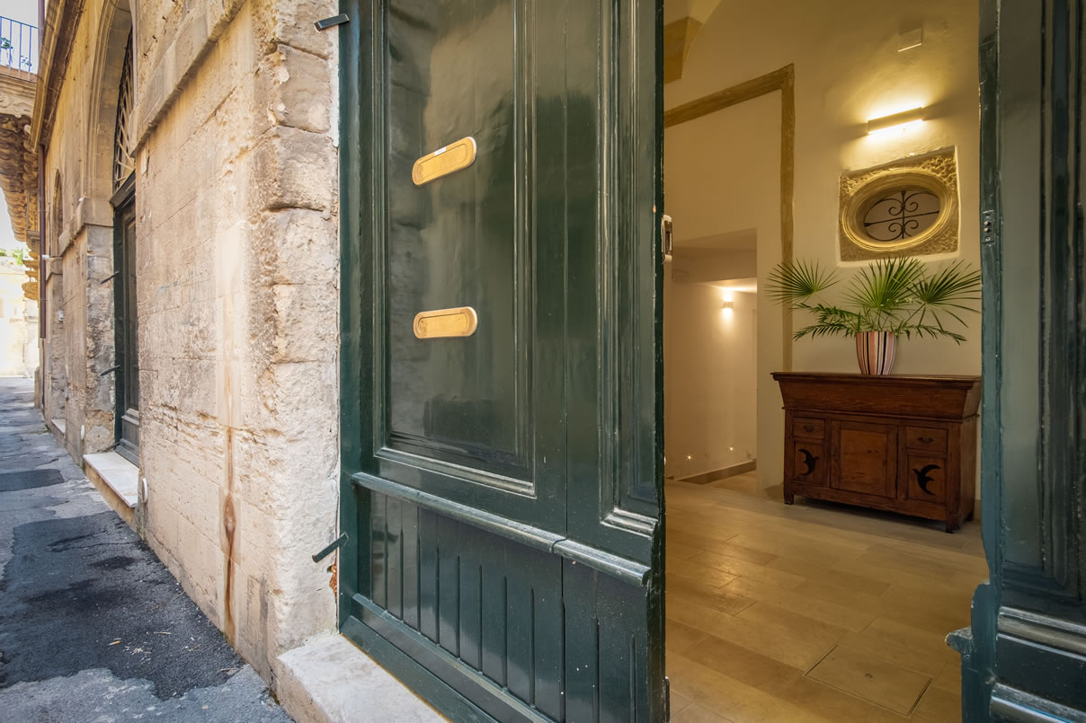 arcadia-luxury-suites-gallery (2)