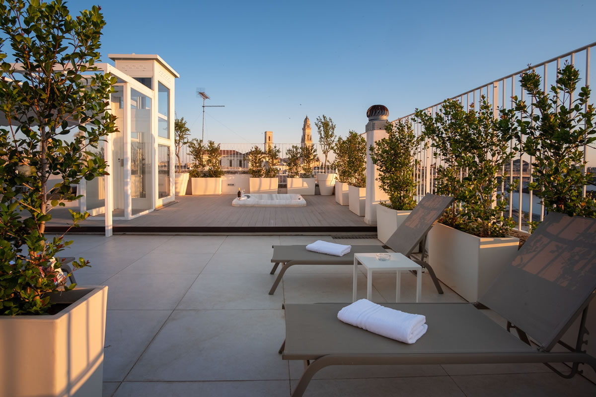 arcadia-luxury-suites-roof-garden-gallery (1)